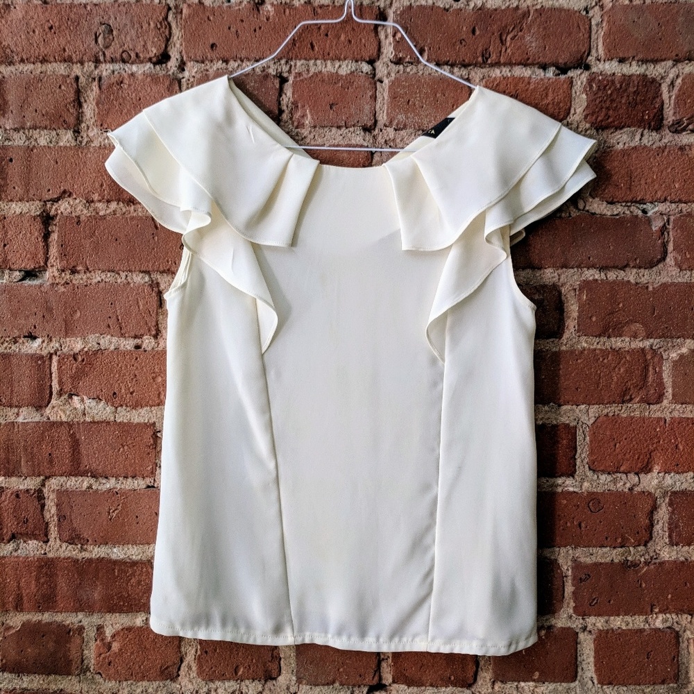 Classy blouse from Tokyo